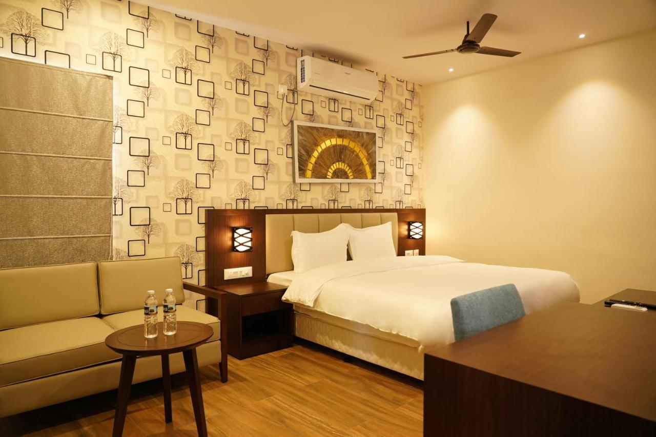 Hotel D Dev Vijayawāda Exterior foto
